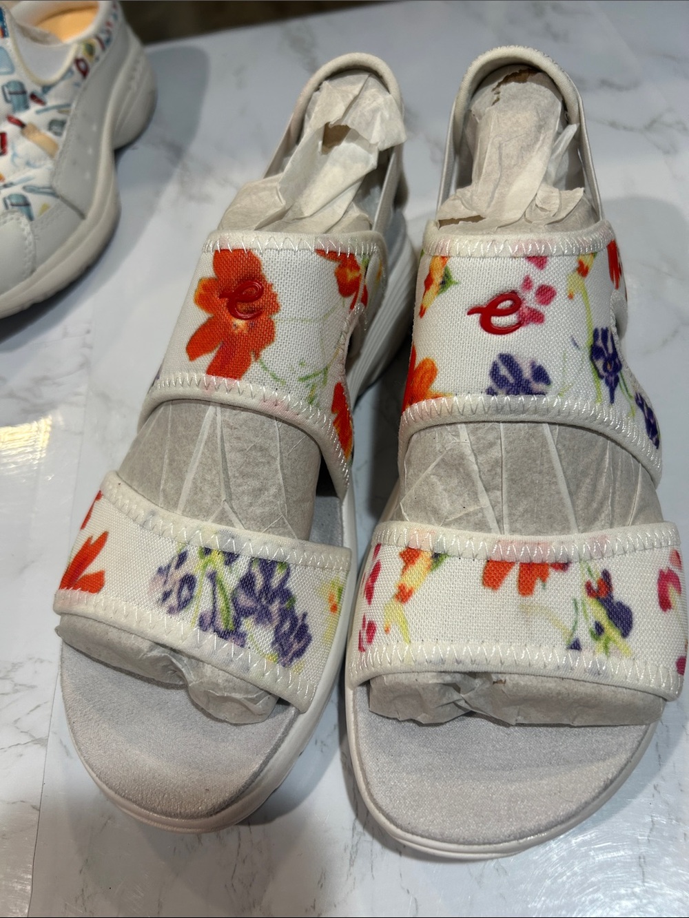 Easy Spirit Traciee2 Floral Print White Slip-On Sandals - Women's